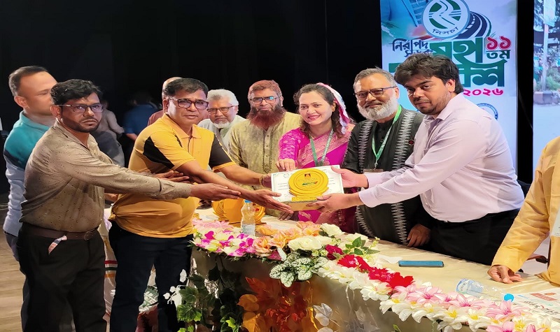 সড়ক নিরাপত্তায় বিশেষ অবদান: 'জাহানারা কাঞ্চন স্মৃতি পদক' পেল নিসচা ডুমুরিয়া উপজেলা শাখা
